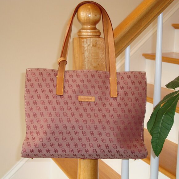 Vintage Dooney & Bourke East/West Tote Reddish Pink w/Leather Straps GOOD CONDIT - Picture 1 of 12